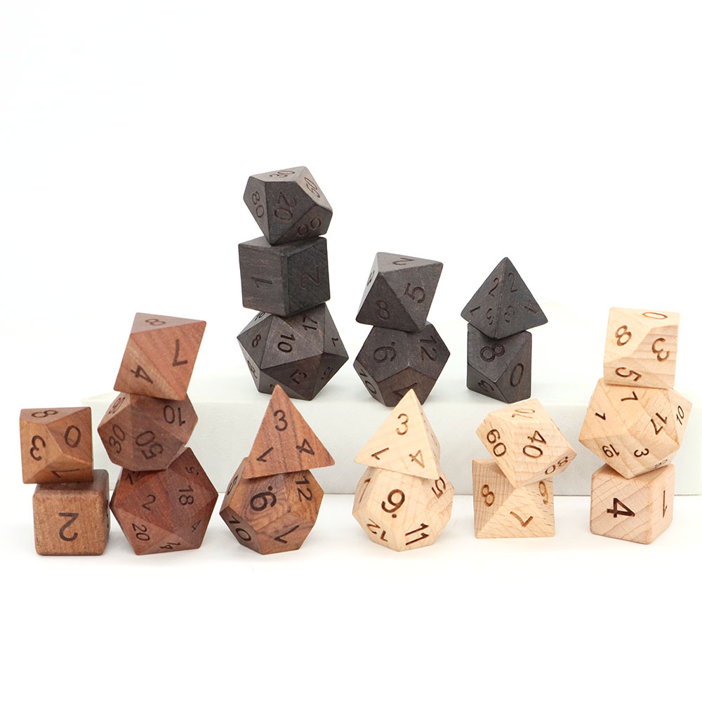 Dés en bois d4-d20, 7 pièces/e - Board Game Roleplay avis et prix